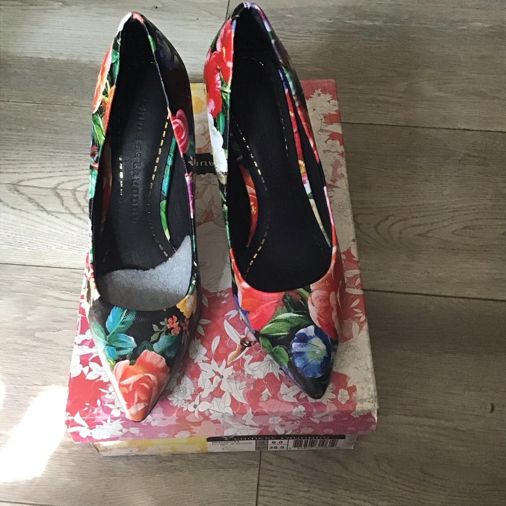 Chinese laundry heels